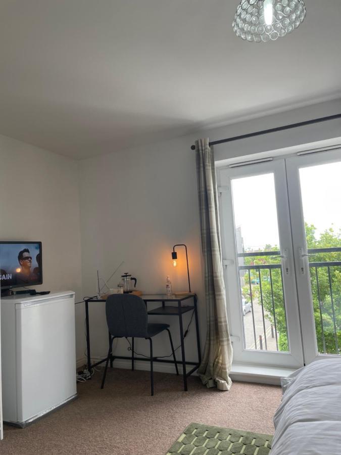 Luxury Rooms In Furnished Guests-Only House Free Wifi West Thurrock Grays Exterior foto